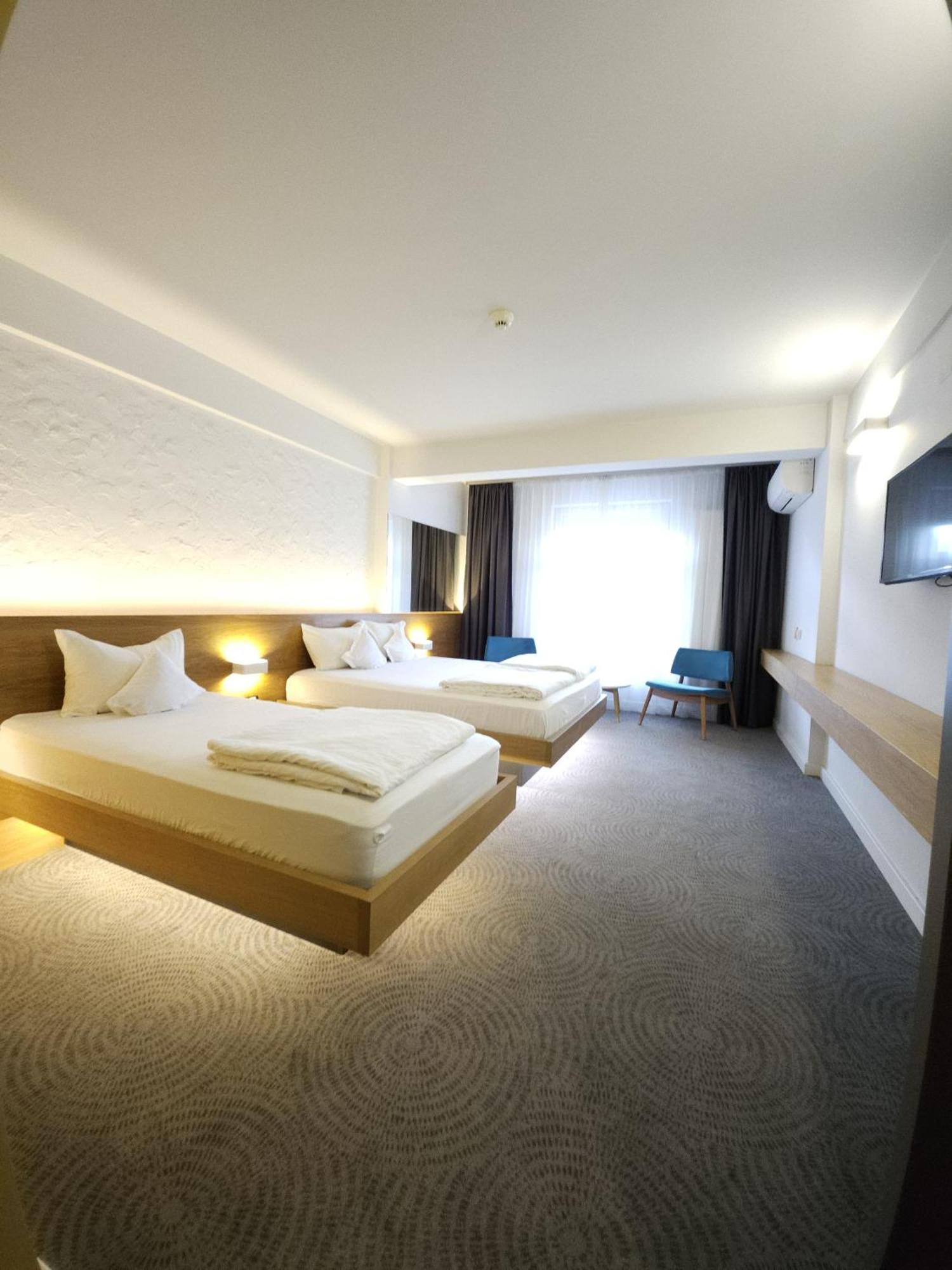 Hotel Silva Timisoara Bagian luar foto
