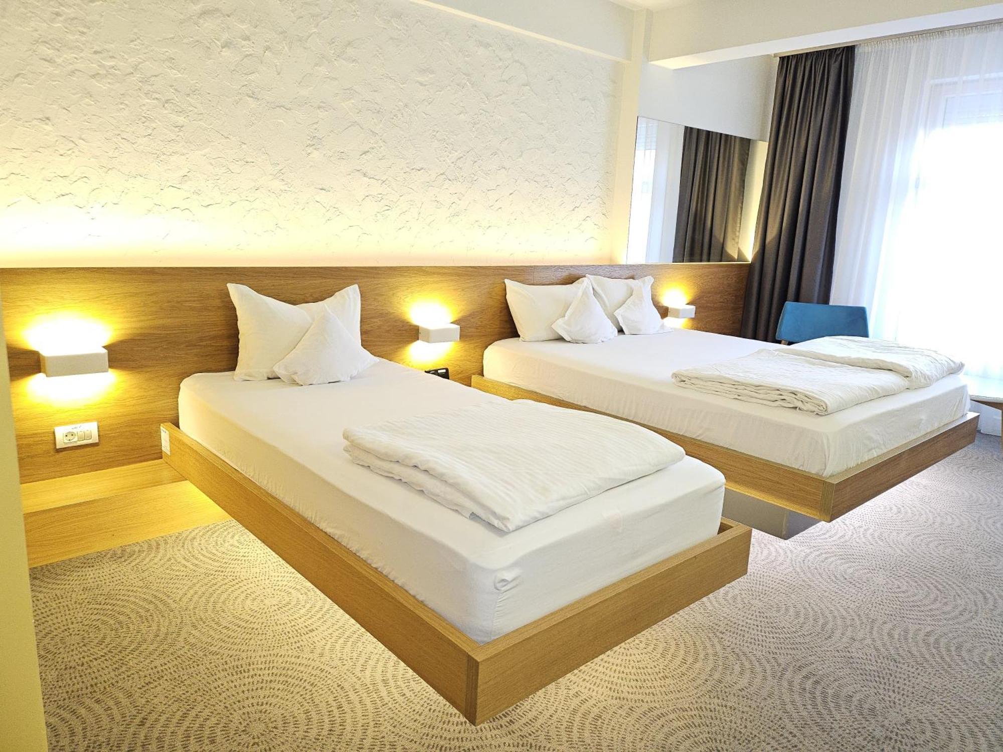 Hotel Silva Timisoara Bagian luar foto