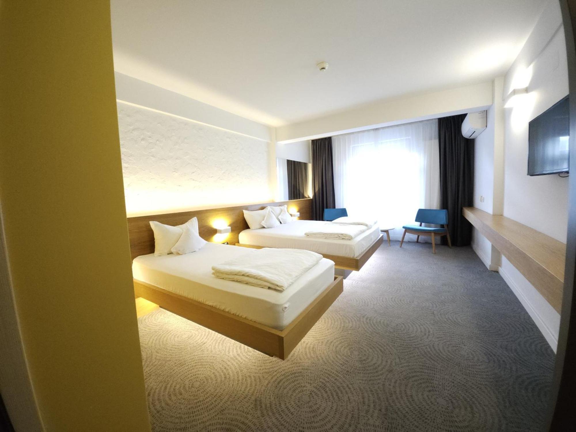 Hotel Silva Timisoara Bagian luar foto