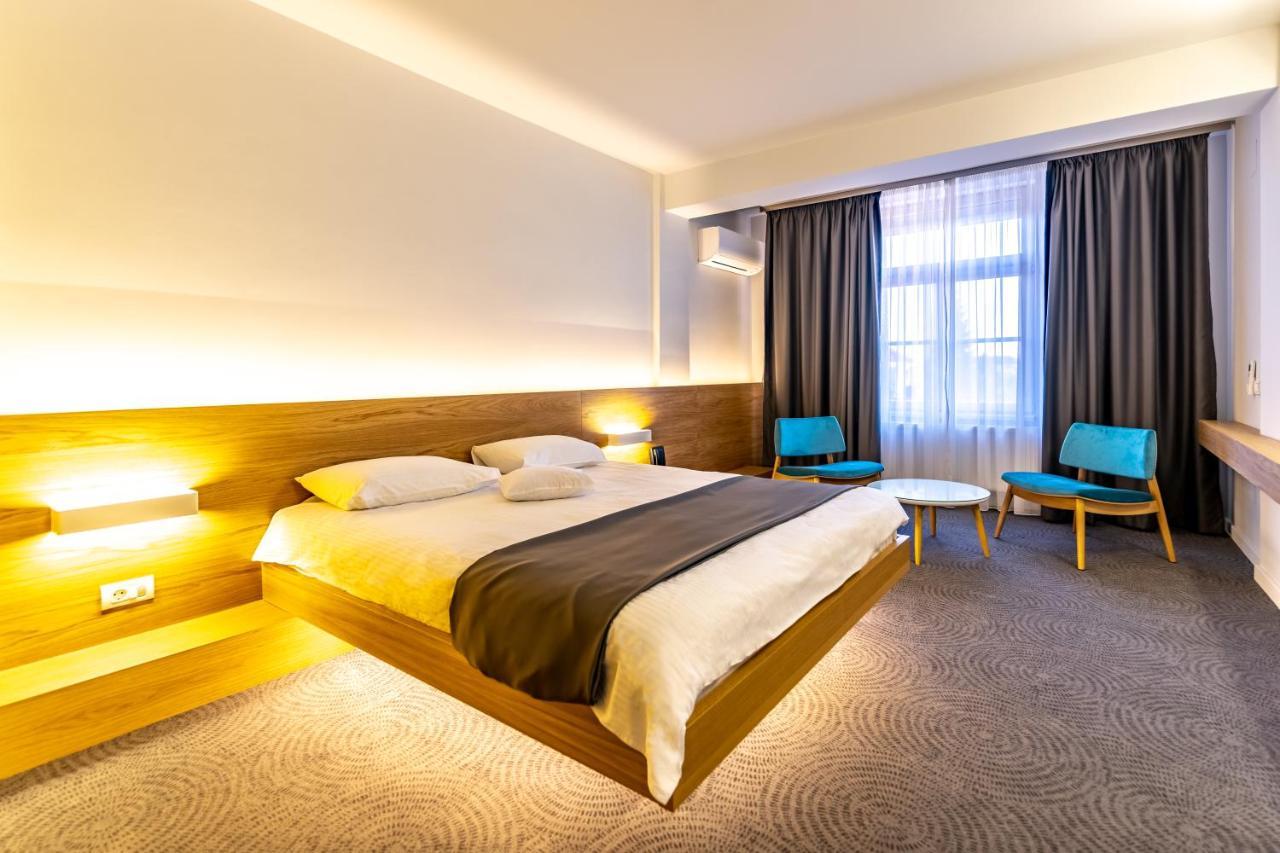 Hotel Silva Timisoara Bagian luar foto