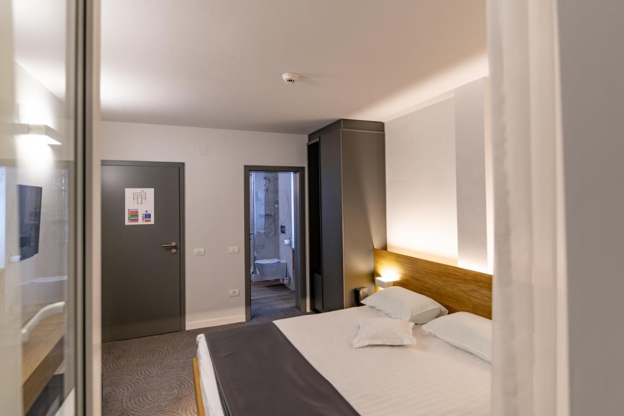 Hotel Silva Timisoara Bagian luar foto