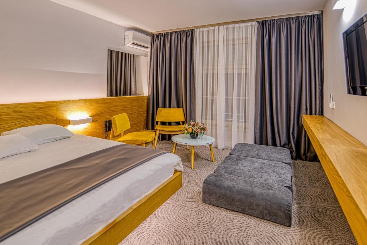 Hotel Silva Timisoara Bagian luar foto
